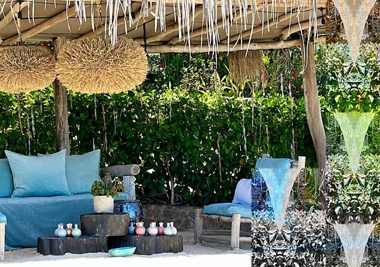 Chateau De Feuilles & Spa - Praslin Island Baie Sainte Anne Exterior foto